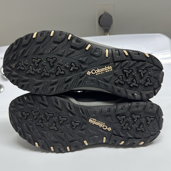 Columbia Ruby Mountain Mid Boots, Omni-Heat Waterproof, Women's size 10 - Picture 7 of 8